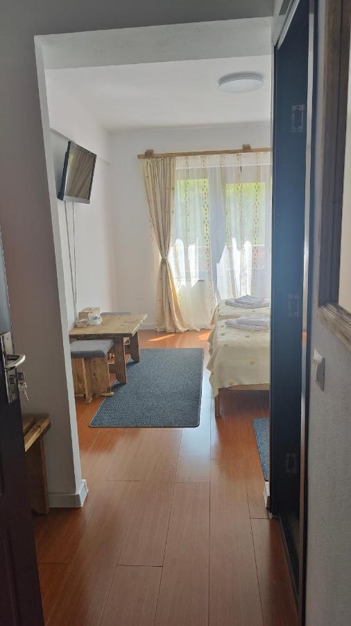 Pensiunea Trei Brazi Arieşeni Exteriör bild