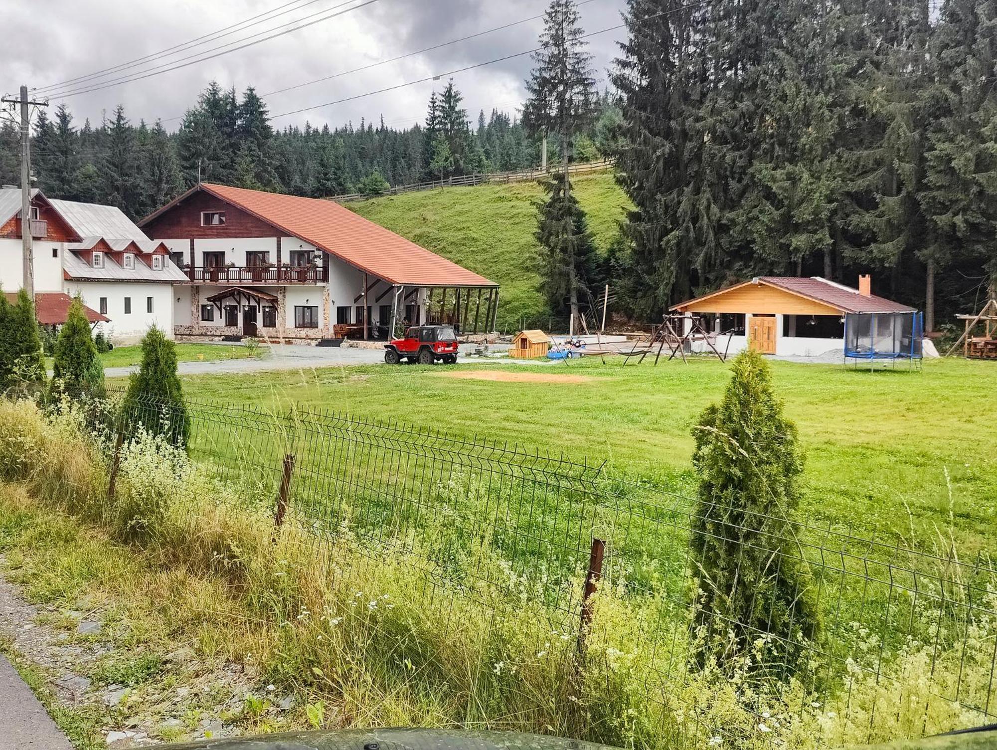 Pensiunea Trei Brazi Arieşeni Exteriör bild